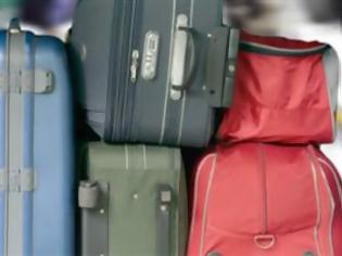 Φωτογραφία για Εργαζόμενοι της Alitalia έκλεβαν τις βαλίτσες