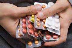 Υγεία: Πόσα φάρμακα θα μας κόψουν 2013; Πόσο θα μειωθούν οι δαπάνες