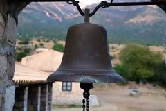 Εκεί δεν χτυπά η αναστάσιμη καμπάνα