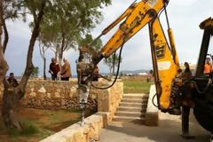 Ξεχάστε τις κατεδαφίσεις αυθαιρέτων το καλοκαίρι - Κηρύχθηκε έκπτωτος ο εργολάβος!