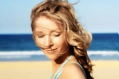 Πέντε συμβουλές για υγιή και λαμπερά μαλλιά