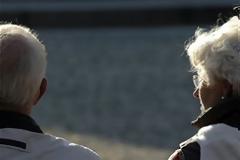 Εξαρθρώθηκε σπείρα που λήστευε ηλικιωμένους