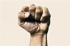 Υγεία: Το σφίξιμο της γροθιάς βελτιώνει τη μνήμη