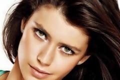 Τραγικές στιγμές για την τηλεοπτική «Fatmagul» - «Έχασε» σε τροχαίο τον σύντροφό της