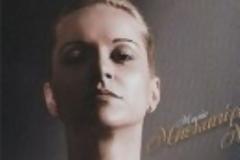 Kι όμως. Είναι η Μαρία Μπεκατώρου ολόγυμνη!