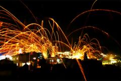 Ρουκετοπόλεμος 2013: Εντυπωσιακός και επιτέλους οργανωμένος [Video]