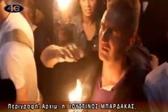 Πιάνουν το άγιο φως και δεν καίγονται! [Video]