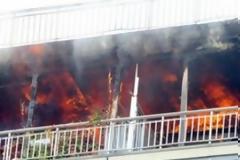 Βόλος: Φωτιά σε μπαλκόνι διαμερίσματος από ξεχασμένη λαμπάδα