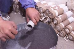 Εύβοια: Χαροπαλεύει 22χρονος από αυτοσχέδιο βεγγαλικό