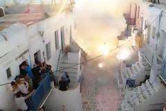 Το έθιμο με τις κροτίδες στο κάστρο της Φολεγάνδρου [video]