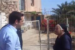 H γιαγιά που τα είπε «τσεκουράτα» στον Τσίπρα