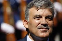 Στην Πορτογαλία για επίσημη επίσκεψη ο Γκιουλ