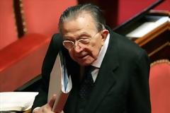 Ιταλία: Απεβίωσε ο Τζούλιο Αντρεότι