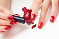 Tο μανικιούρ της νύφης από τους ειδικούς