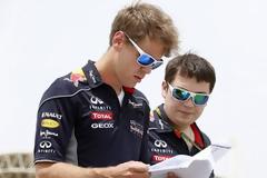 Η Mercedes δγουσταρει τρελα τον Vettel...