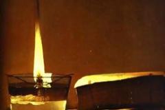 Κινδύνευσε να καεί ζωντανή από το καντήλι που άναψε!