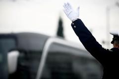 Σήμερα το μεγάλο κύμα της επιστροφής