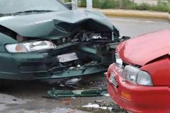 Ιδιώτες, ασφαλιστές, φανοποιοί σε μεγάλη απάτη σε βάρος ασφαλιστικών εταιριών