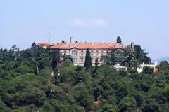 Η Αμερικανική Βουλή ζητά ν' ανοίξει η Θεολογική της Χάλκης