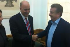 «Ελπίζω να έρθουν πολλοί Τούρκοι τουρίστες στην Κρήτη» - Διακοπές στο νησί για τον Τούρκο πρέσβη