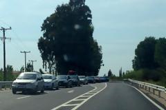 ΣΥΜΒΑΙΒΕΙ ΤΩΡΑ: Μποτιλιάρισμα και ουρές χιλιομέτρων στην ΕΟ Αντιρρίου-Αμφιλοχίας