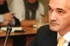 'Μεγάλος αφελφός' και στα φάρμακα