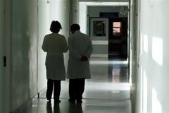 Ανοίγουν 405 θέσεις επικουρικών γιατρών