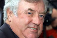 Βρετανία: Συνελήφθη ο Τζίμι Τάρμπακ για υπόθεση παιδεραστίας του '70