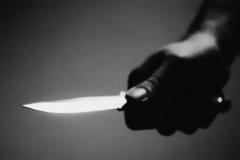 Άρτα: 21χρονος μαχαίρωσε τον πατέρα του στο λαιμό και αυτομαχαιρώθηκε