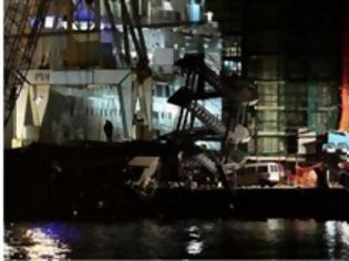 Φωτογραφία για Πρόσκρουση πλοίου στην Γένοβα [video]