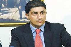 Δήλωση του Λευτέρη Αυγενάκη σε δημοσιογράφους για την έκθεση του Διεθνούς Νομισματικού Ταμείου