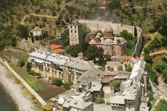 3090 - Ο Βούλγαρος πρωθυπουργός και Έλληνες αξιωματούχοι σε πανηγυρίζουσες Μονές του Αγίου Όρους