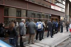 Κύπρος: 2500 επιπλέον άνεργους άφησε πίσω του το σοκ Μαρτίου