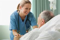 Allianz: “Απειλή” για τα συστήματα υγείας, η γήρανση του πληθυσμού