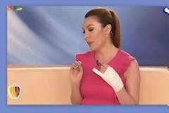 Με σπασμένο χέρι «στον αέρα» η Τατιάνα Στεφανίδου!