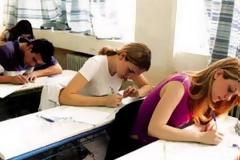 Αχαΐα: Ώρες αγωνίας για 3.238 υποψηφίους των Πανελληνίων εξετάσεων - Με απεργίες απειλούν οι καθηγητές