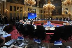 Eυρωπαϊκή Ένωση χωρίς ΝΑΤΟ;