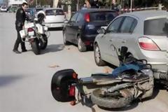 Πάτρα: Άνοιξε την πόρτα του αυτοκινήτου και έριξε στην άσφαλτo οδηγούς δικύκλων!