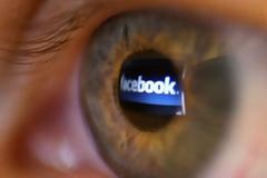 Το Facebook μπορεί να προκαλέσει ακόμα και παραισθήσεις!