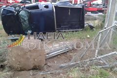 Πύργος: Σύγκρουση και ανατροπή Ι.Χ. στην Αλφειού - Άγιο είχε ο οδηγός