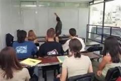 O καθηγητής δεν ενδιαφερόταν μόνο για το μάθημα...- Σάλος από καταγγελία μαθήτριας