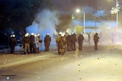 ΕΠΕΙΣΟΔΙΑ ΣΤΗ Ν. ΣΜΥΡΝΗ ΜΕΤΑΞΥ ΟΠΑΔΩΝ ΠΑΟ ΚΑΙ ΠΑΝΙΩΝΙΟΥ!