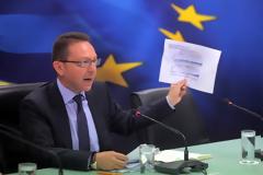 Στουρνάρας: Θα συζητηθεί τον Ιούνιο η μείωση του ΦΠΑ στην εστίαση