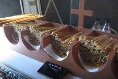 Το παγκάρι τον έβαλε σε μπελάδες