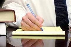 Aυτά είναι τα 20 κλειστά επαγγέλματα που η κυβέρνηση δεν τόλμησε να αγγίξει