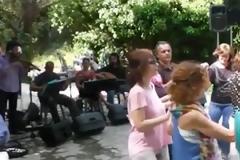 Το γλέντι της Πρωτομαγιάς στο Φαράγγι του Λάρνακα στους Μολάους