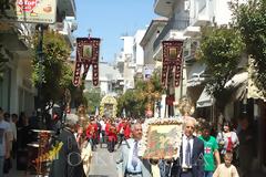 Λιτάνευση της εικόνας της Ζωοδόχου Πηγής στον Πύργο [video]