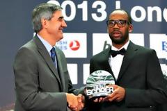 ΤΑ... ΕΣΠΡΩΞΕ ΣΤΗΝ ΤΣΣΚΑ Ο ΜΠΟΜΠΙ ΜΠΡΑΟΥΝ