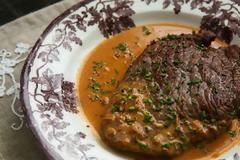 H συνταγή της ημέρας: Μοσχαρίσιες μπριζόλες νταϊάν