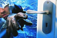 Πάτρα: Έκαναν oλόκληρη διάρρηξη για… μια μπύρα!